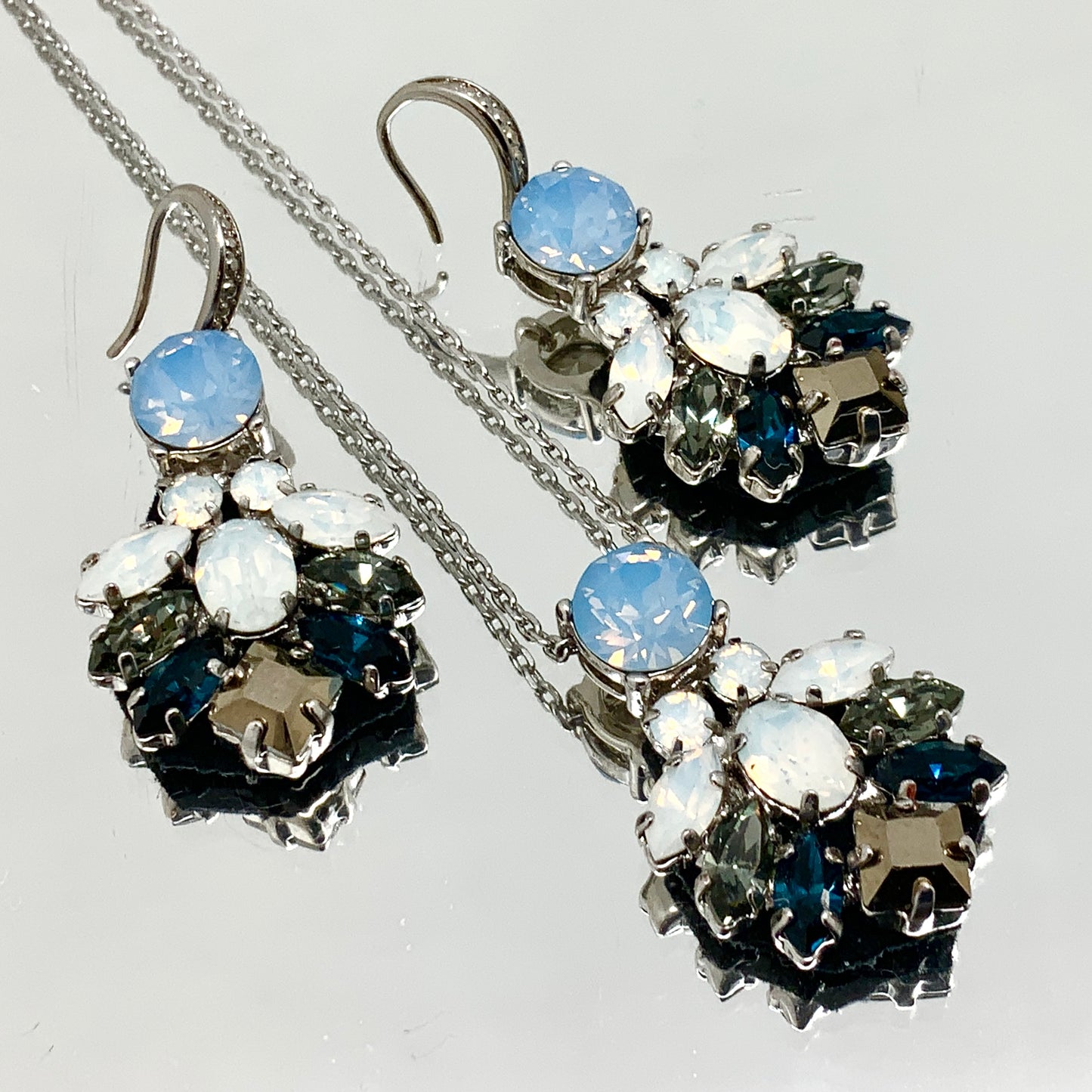 *Opal w/ Silver Night Evening Jewelry Set