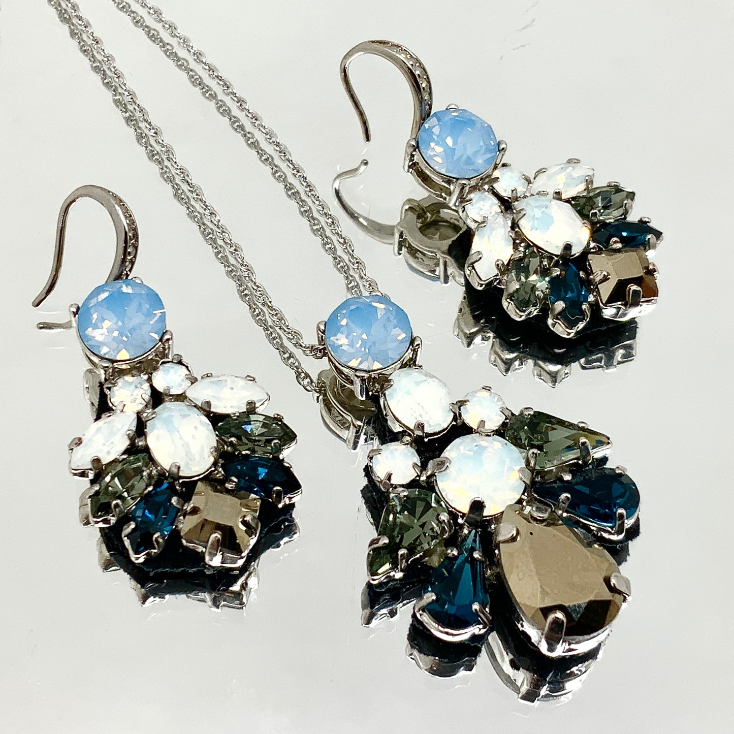 *Opal w/ Silver Night Evening Jewelry Set